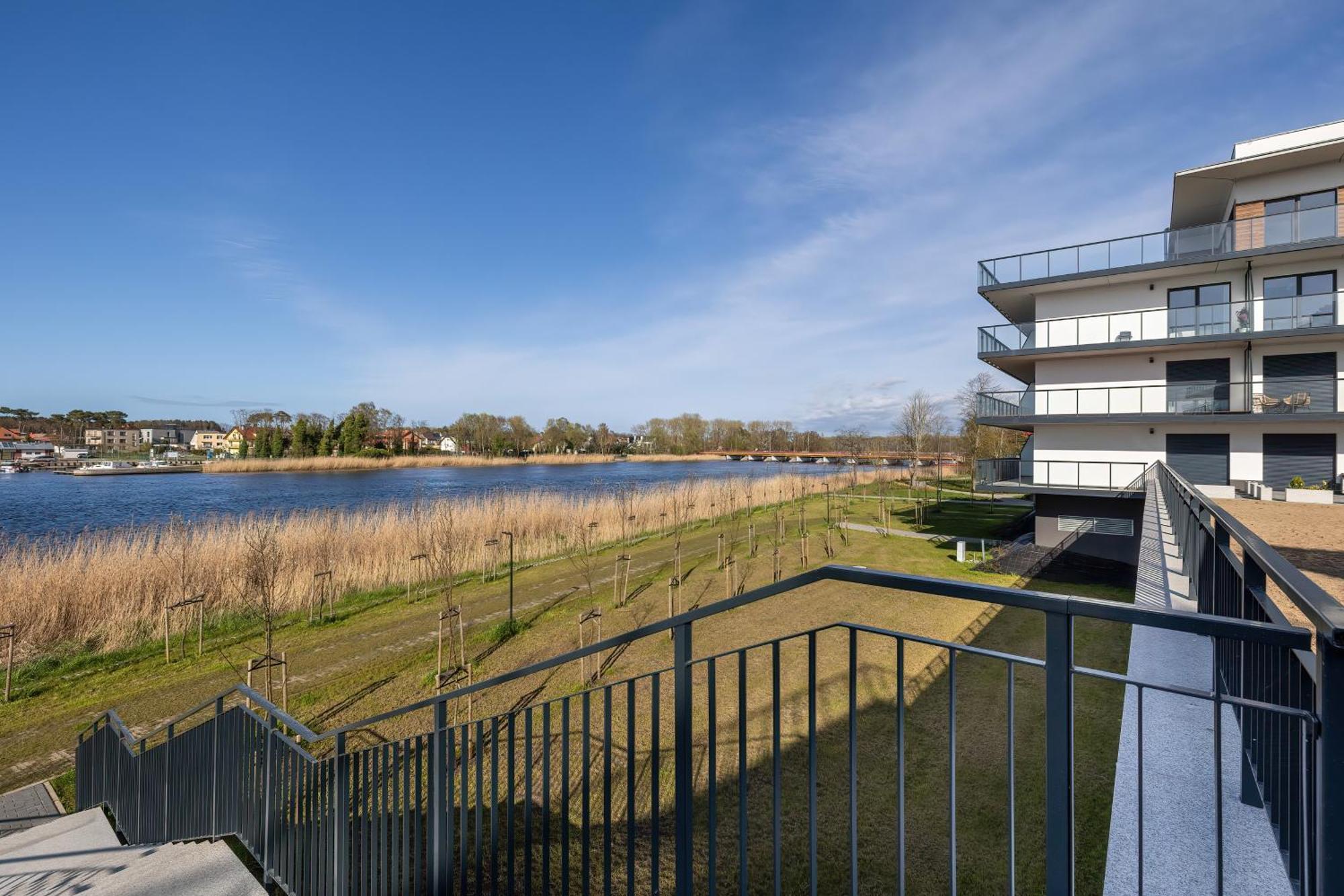 Wellness & Spa Resort Dziwnow Riverfront Apartments With Parking By Noclegi Renters Экстерьер фото